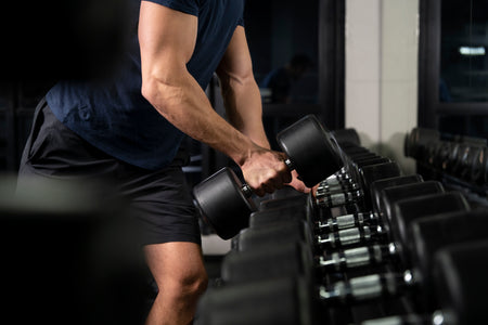young-adult-doing-indoor-sport-gym.jpg__PID:fbe83b8d-429f-43e5-b744-43aa207529d8